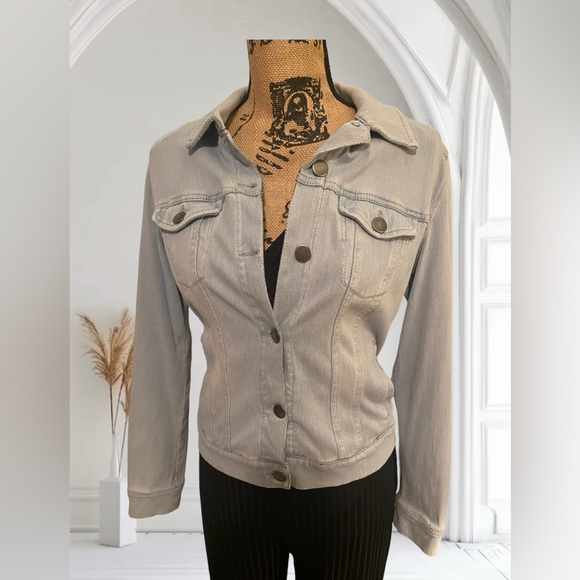 Bleach Out Denim Jacket - Picture 3 of 14